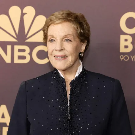 النجمة البريطانية جولي أندروز Julie Andrews - Photo by KEVIN WINTER / GETTY IMAGES NORTH AMERICA / GETTY IMAGES VIA AFP