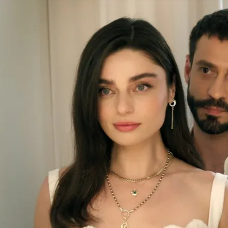 المسلسل التركي حب محتمل (Muhtemel Aşk) - الصورة سكرين شوت من الحلقة العاشرة