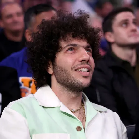 بيني بلانكو في مدينة نيويورك (Benny Blanco in New York City). مصدر الصورة: Elsa/Getty Images/AFP