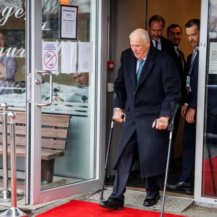 الملك هارالد وولي العهد هاكون ماغنوس من النرويج في أوسلو، النرويج (King Harald and Crown Prince Haakon Magnus of Norway in Oslo, Norway). مصدر الصورة: Per Ole Hagen/Getty Images