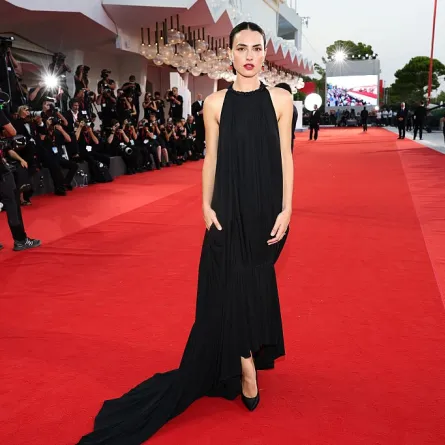 رومانا ماجورا فيرغانو Romana Maggiora Vergano في مهرجان فينيسيا السينمائي 2026 - مصدر الصورة (Andreas Rentz/Getty Images for Peugeot)