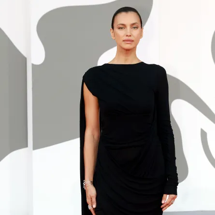 إيرينا شايك Irina Shayk في مهرجان فينيسيا السينمائي 2026 (مصدر الصورة: Franco Origlia/Getty Images)