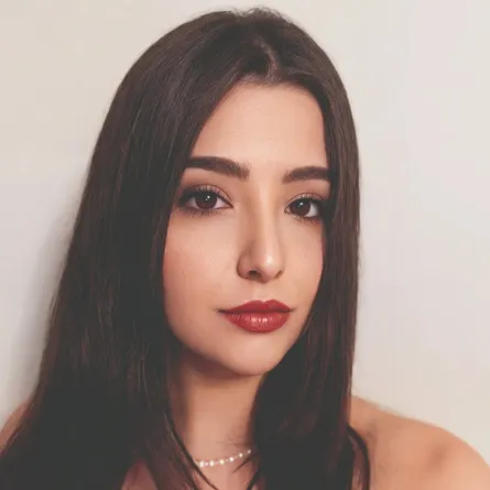  الفنانة الرقمية التركية أوزجه دونر