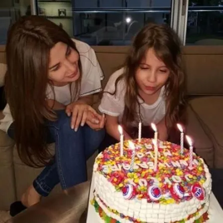 بالصور: نانسي عجرم وابنتها ميلا لمناسبة عيد ميلادهما