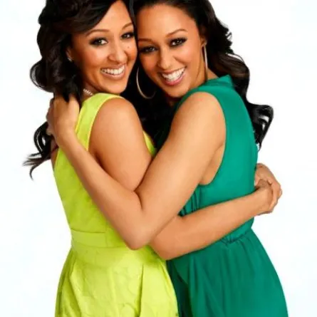 بالصور: تعرفوا إلى أشهر توائم مشاهير العالم