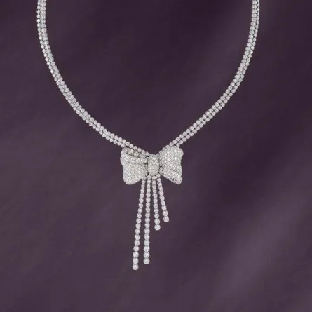 مجوهرات العروس مرصعة بالألماس والأحجار الكريمة من داماس