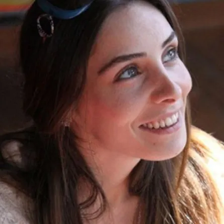 صدمة الصور: نجمات تركيا وعيوب بشراتهن دون مكياج