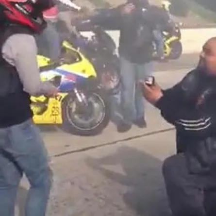 أغرب عرض زواج في العالم