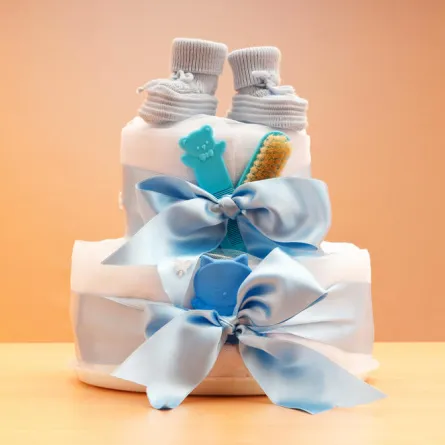 خطوات صنع كيكة حفاضات لحفلة استقبال المولود