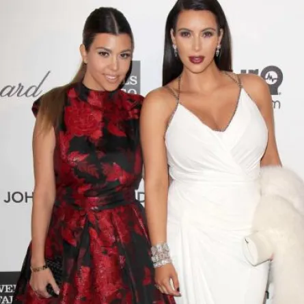 كيم كردشيان تعنف أختها لرغبتها بالإنجاب من دون زواج