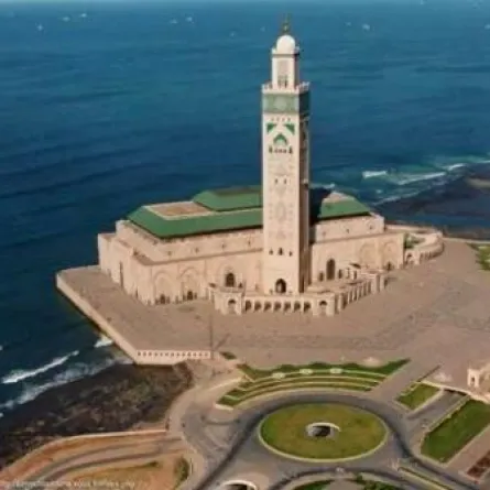 مسجد "الحسن الثاني" يغدو ظاهرة في رمضان