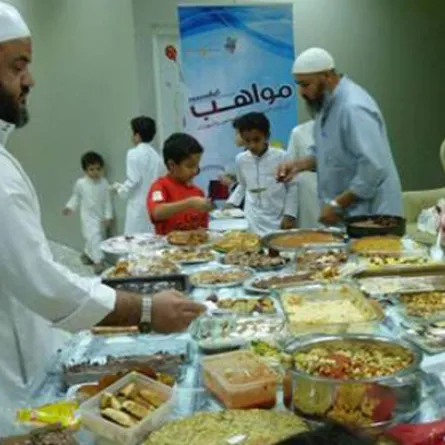 100 شاب يتنافسون لإعداد أشهى الأطباق الشعبية في الرياض