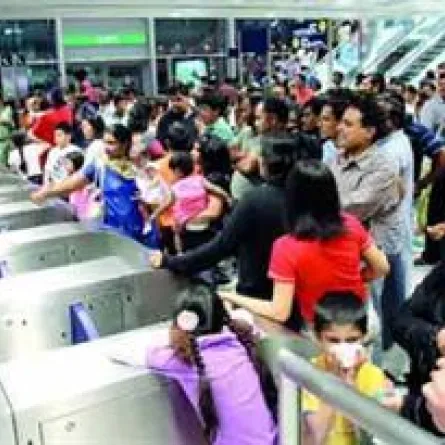 مليون راكب استخدموا وسائل النقل في دبي ليلة رأس السنة