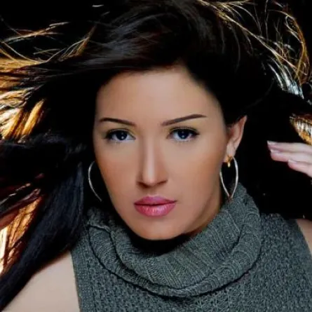 هكذا بدت أسماء المنور بملابس الرياضة