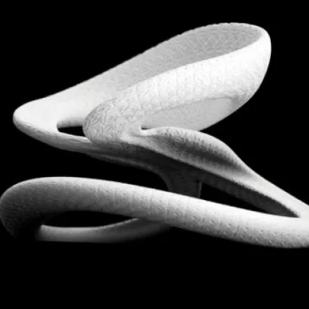 "كرسي الأمل" مفاجأة سارة لكبار السن!