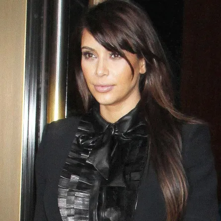 Kim Kardashian في الصورة الأولى لها بعد الإنجاب