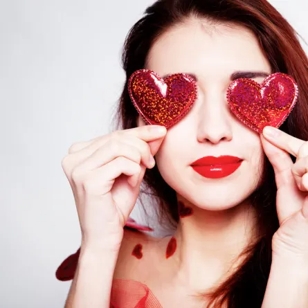 5 علامات تدلّ على أنك مغرمة!