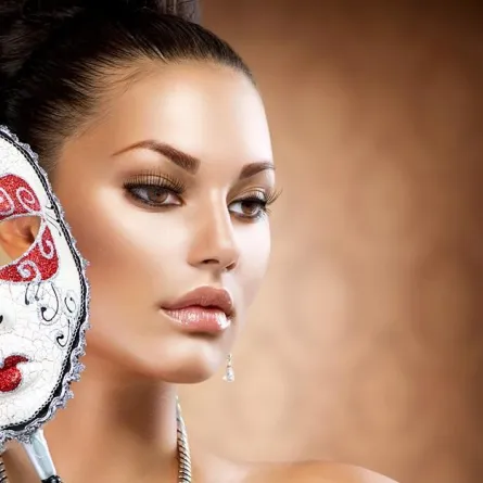 3 نصائح لوضع المكياج حسب شكل وجهك