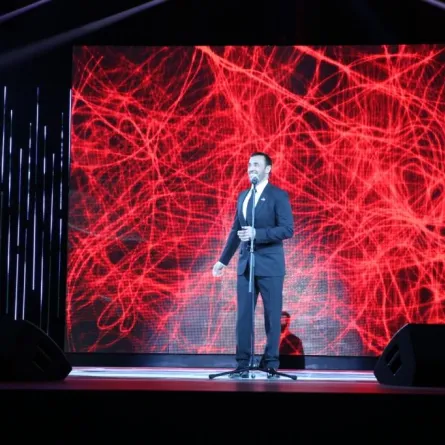 كاظم وفايز وديانا في بيت واحد