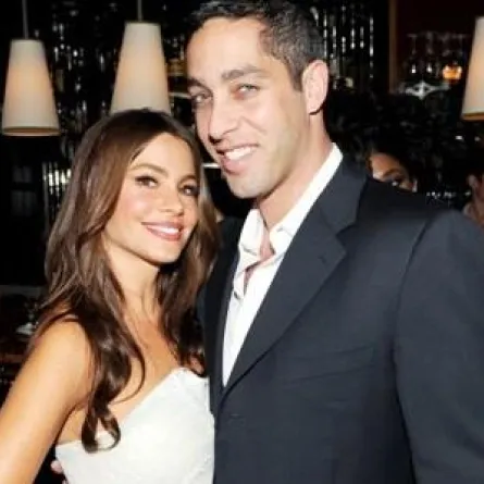 شجار علنيّ بين صوفيا فيرغارا وخطيبها