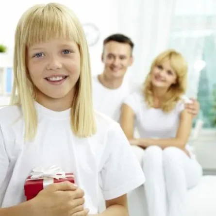 الأطفال الذين يعيشون مع الوالدَين.. أكثر ذكاءً