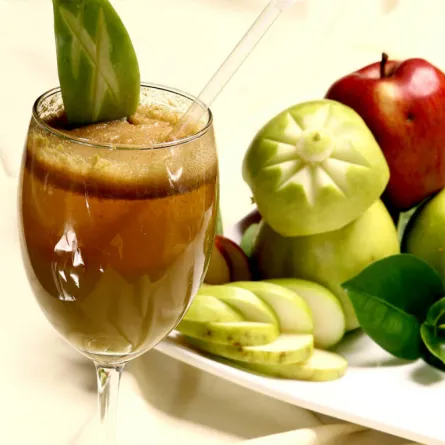 عصير التفاح الأخضر