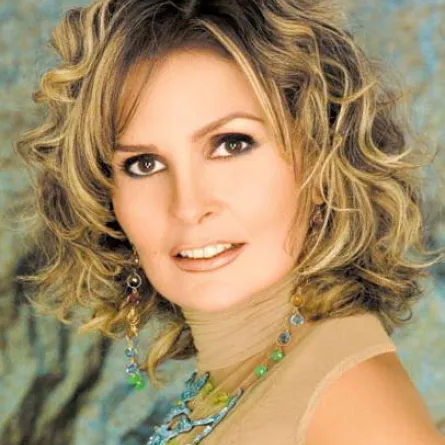 «عيدنا في مصر» الفنانون يرحبون بحملة «سيدتي»