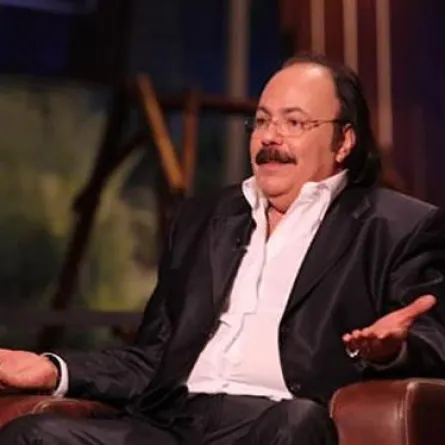 طلعت زكريا في غيبوبة وأسرته تتكتّم عن حالته