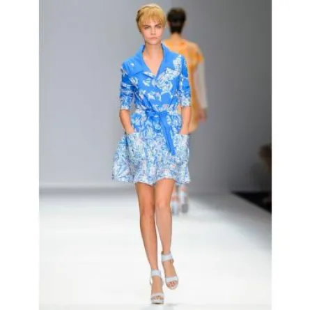 كاشاريل خارج أسبوع الموضة الباريسي