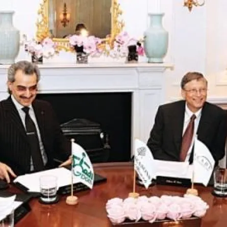 الأمير الوليد بن طلال يلتقي بيل غيتس