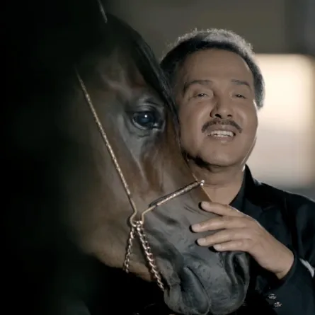 محمد عبده وكليب جديد يظهر حياته وهواياته التي يحبها