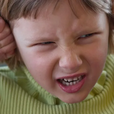 طفلي العنيد.. كيف أتعامل معه؟