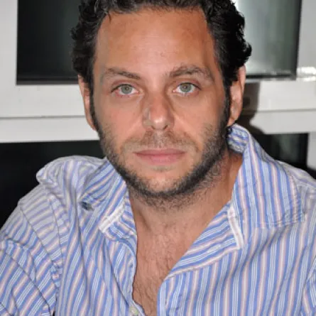 سيف الدين سبيعي مخرجاً لـ "منبر الموتى" بدلاً من شربتجي