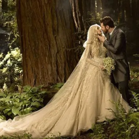 عرس أسطوريّ لرئيس "فيس بوك"...والعروس تتألّق بفستان إيلي صعب