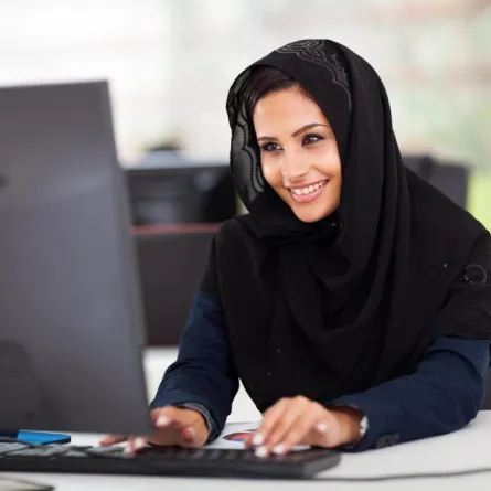 التسوُّق الإلكتروني حاجة عصرية أم هوس نفسي؟