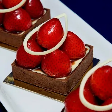 زيّني مائدتكِ بتارت الشوكولاتة