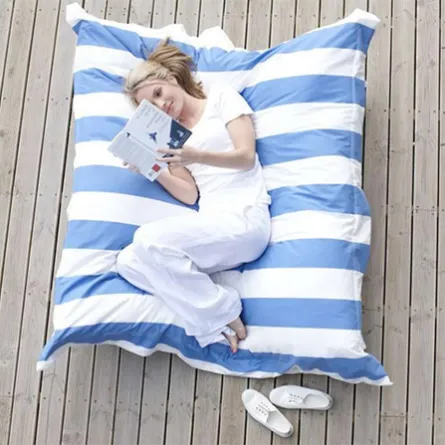 6 وسائد غريبة لأريكتك