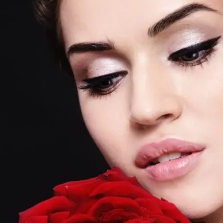 4 طرق لرسم الآي لاينر!