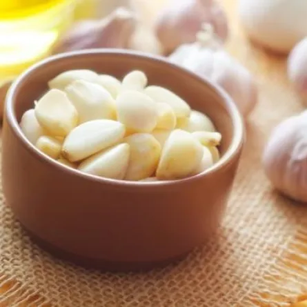 قشّري الثوم بطريقة سهلة