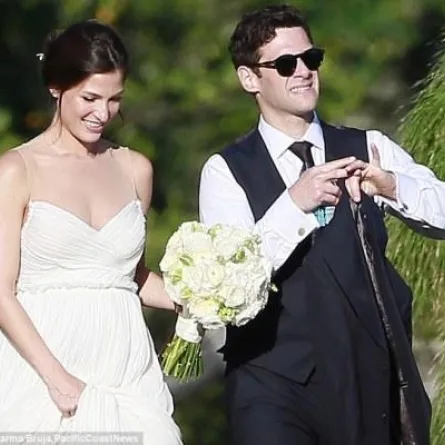 Justin Bartha يتزوج مدربة لياقة بدنية