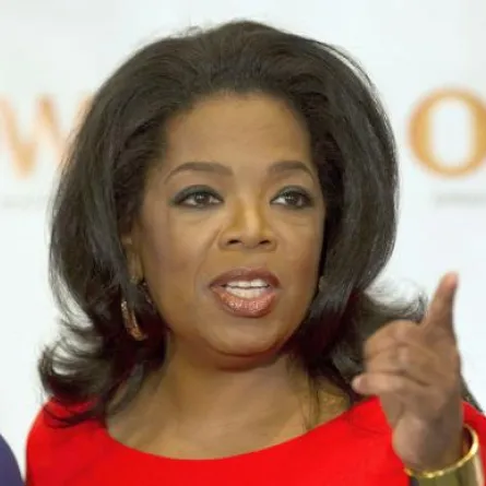 عام الأفعى يبتسم لـ «غانغام ستايل» ويُزعج أوبرا