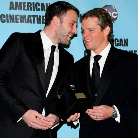 بعد Clooney قابل Ben Affleck وMatt Damon بـ10 دولارات