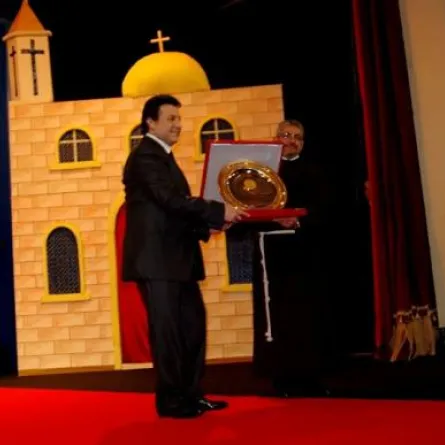 سعادة إلهام ودعاء هاني في ختام المهرجان الكاثوليكي