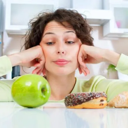 الجوع ليس سبب عدم التقيد بالحمية الغذائية