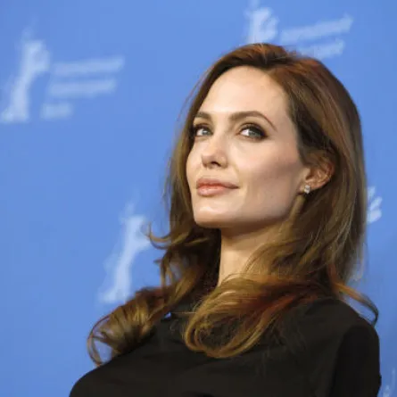 فضح معلومات شخصيّة عن أنجلينا جولي