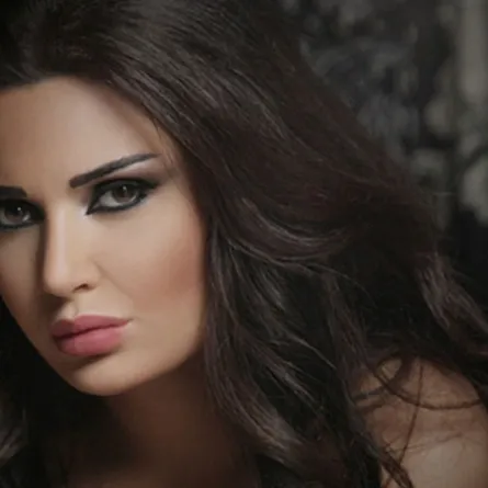 "سيدتي نت" يكشف عيوب 22 نجمة عربيّة!