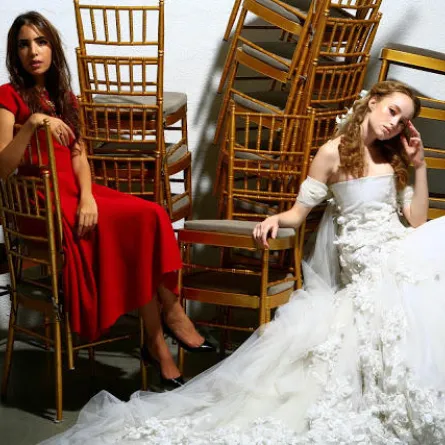 رزان العزوني ترسم الأحلام في مجموعتها لربيع وصيف 2014