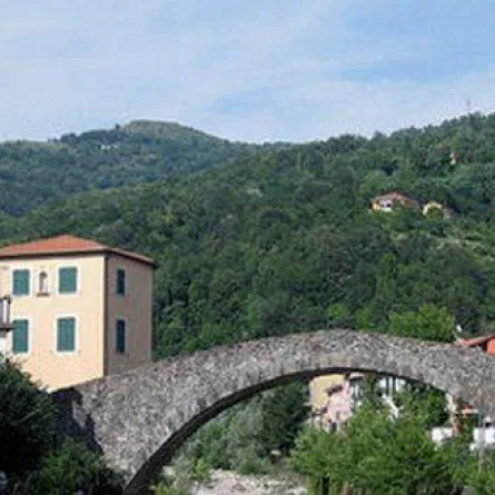 أول مولود بقرية شبه مهجورة منذ 67 عاماً