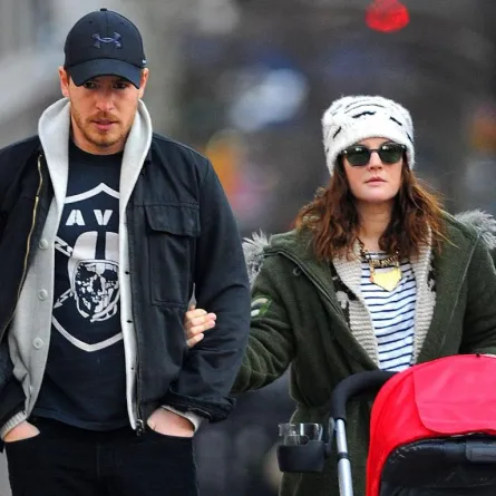 Drew Barrymore بعد إنجابها بعام حامل مجدداً