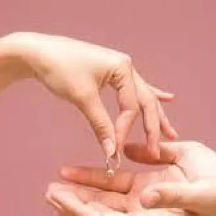 سعودي يهدِّد طليقته بنشر فيلم يصور خلوتهما